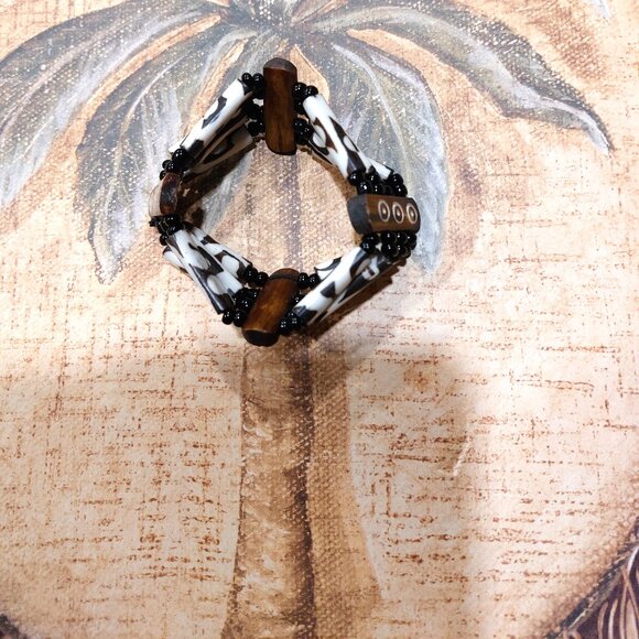 Women's Ethnic 4-Rows Batik Bone Wood Stretch Bracelet - NWOT - Picture 6 of 7